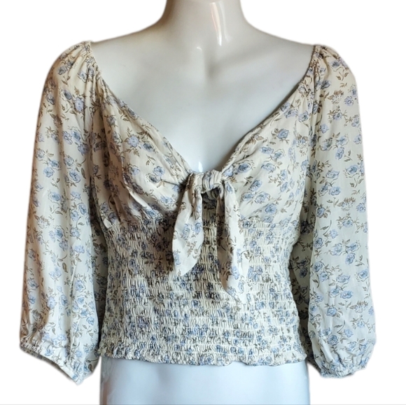 WEST OF MELROSE Flower smocked top L - Picture 2 of 8